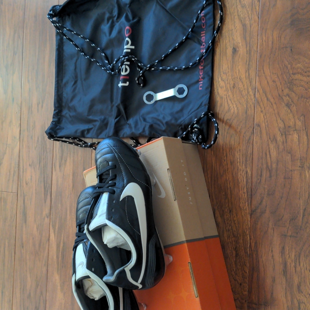 Rare 🇮🇹 Nike Promo Air Legend SG